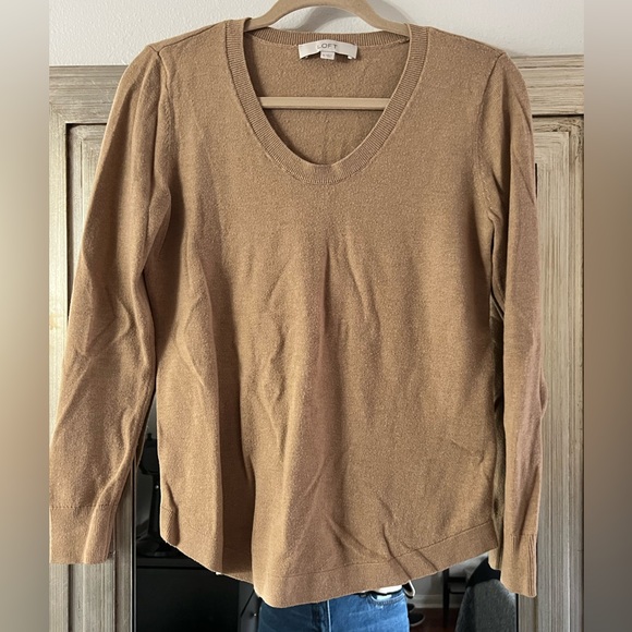 LOFT Sweater - Picture 1 of 2